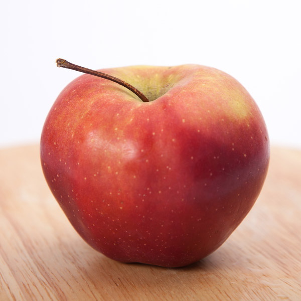 Cortland Apple, 1 ct, 8 oz