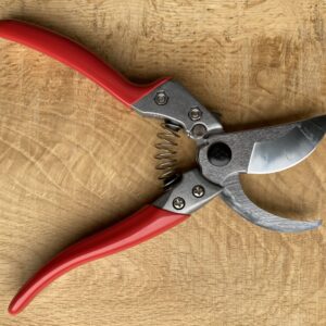 ARS VS-9 Extra Heavy Duty 9 Hand Pruners